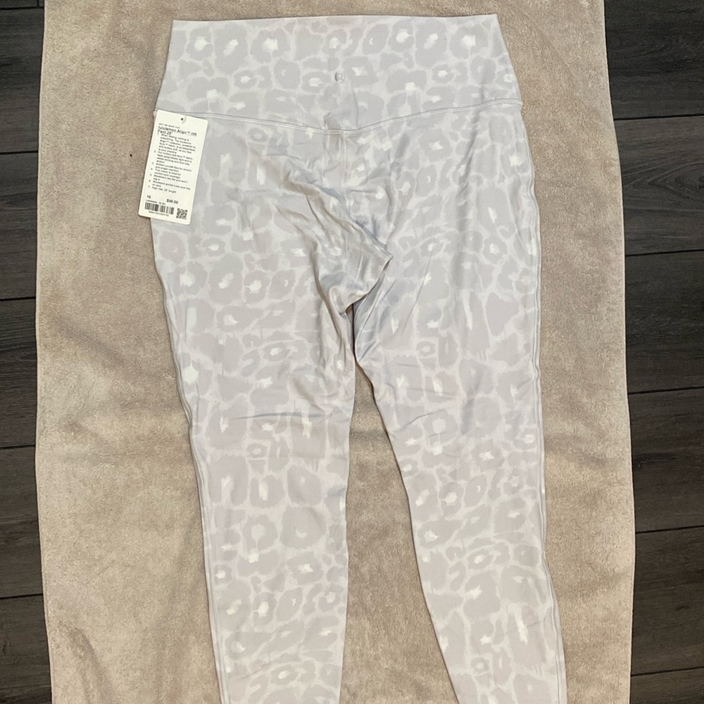 Lululemon align HR pant 28” size 16